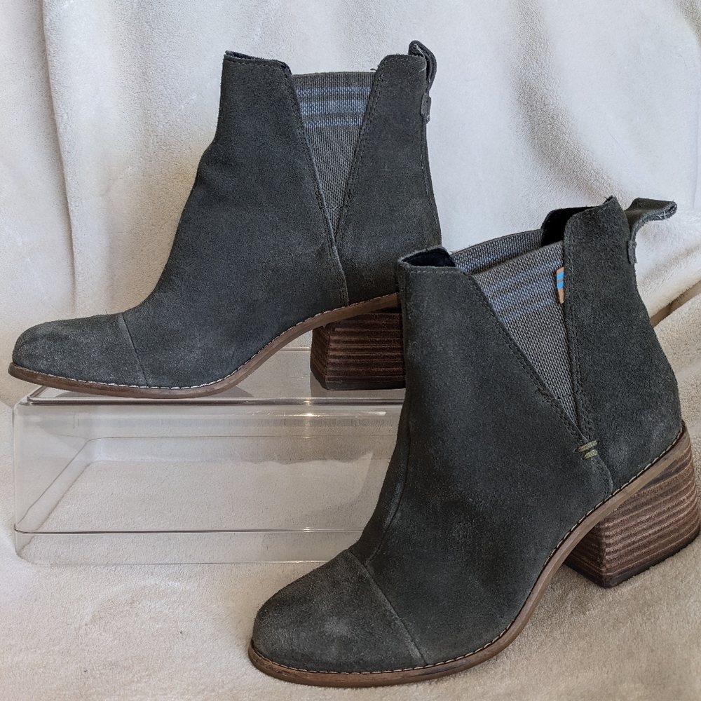 Toms Everly Olive Nubuck Suede Bootie Size 7